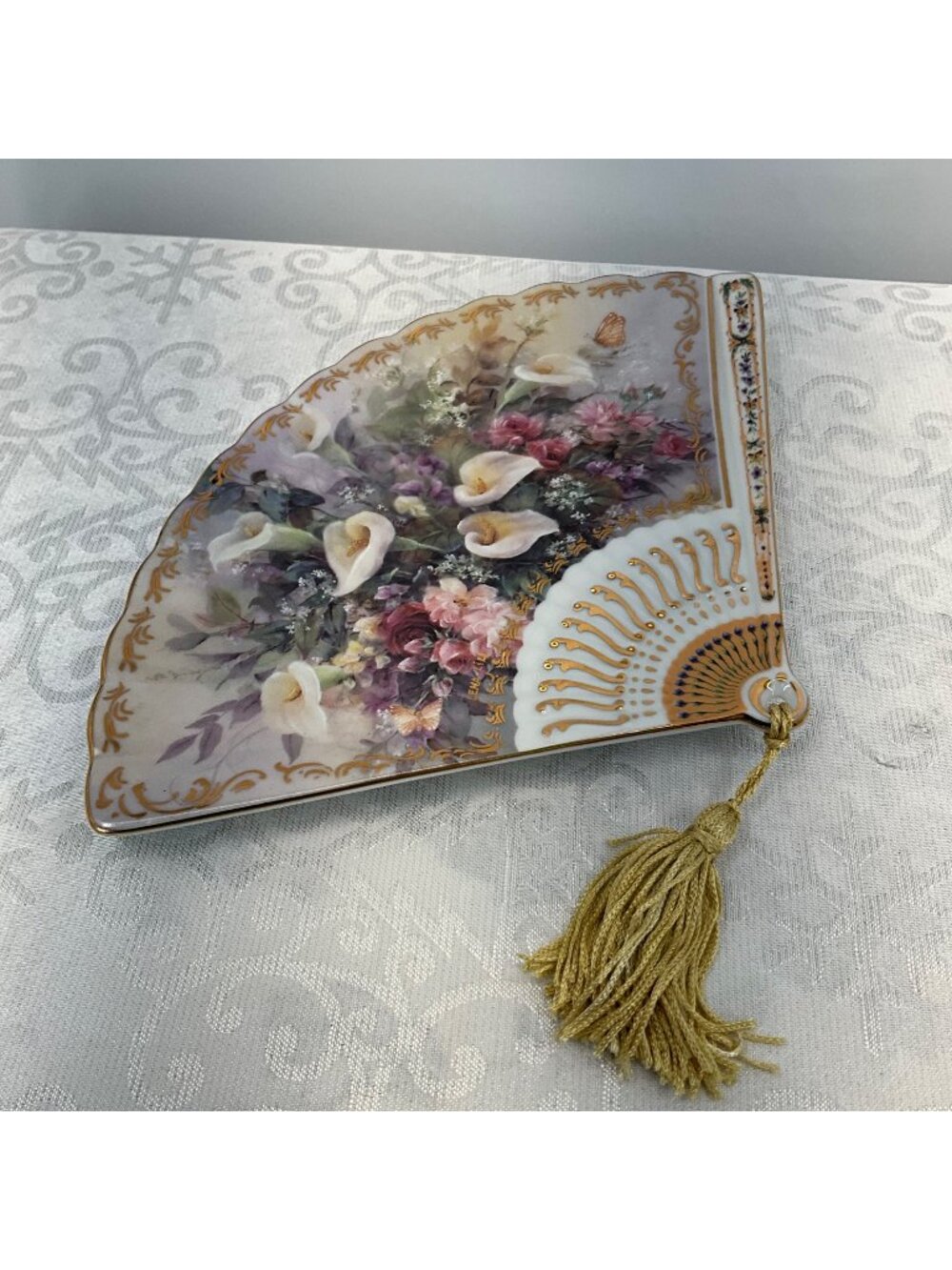 Purity Unfolding Beauty Fan By Lena Liu Bradford Exchange 1999 Limited Edition